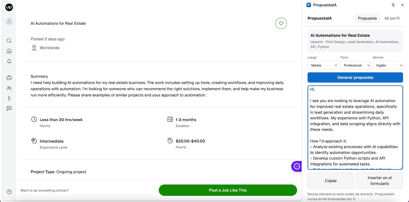 Captura real: panel de PropuestaIA con una propuesta en inglés junto a un trabajo de Upwork